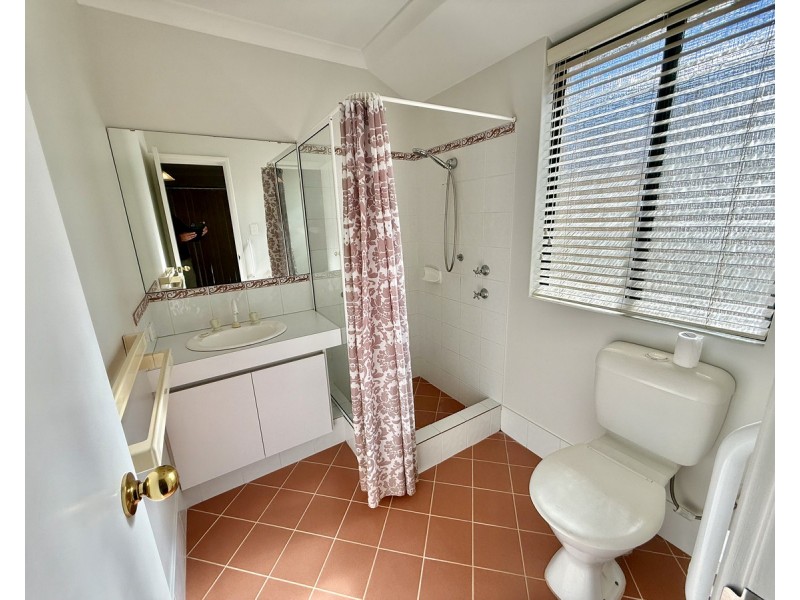 39 Silver Gull Court, Geographe WA 6280