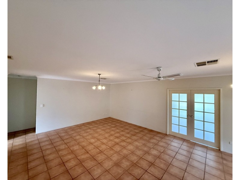 6 Shearwater Place, Geographe WA 6280