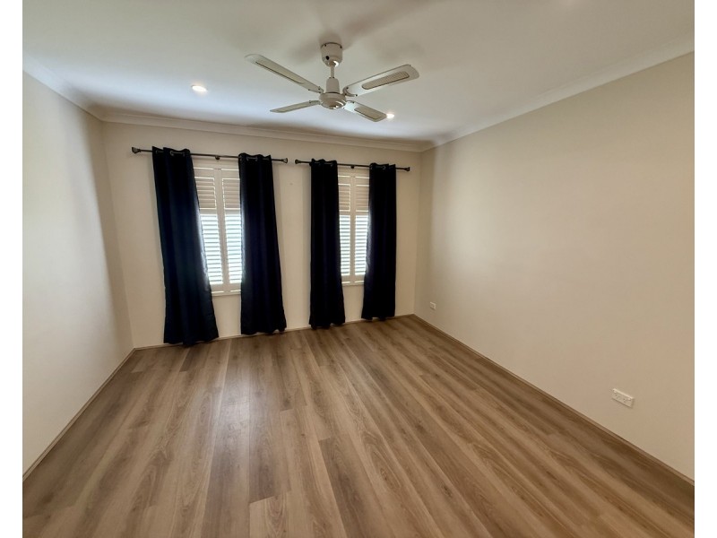 6 Shearwater Place, Geographe WA 6280