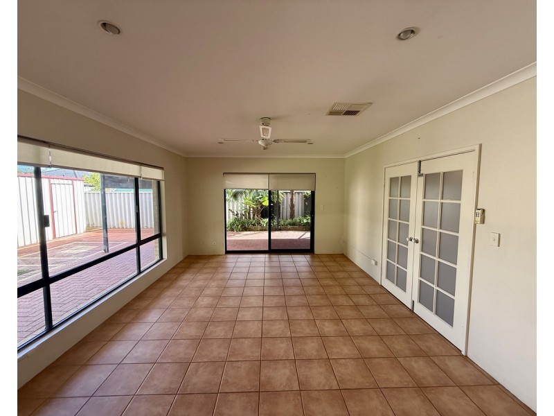 6 Shearwater Place, Geographe WA 6280