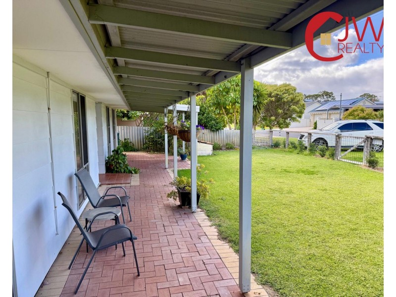 7 Roberts Road, Abbey WA 6280
