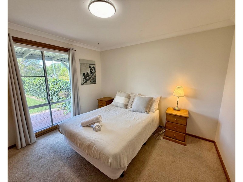 7 Roberts Road, Abbey WA 6280