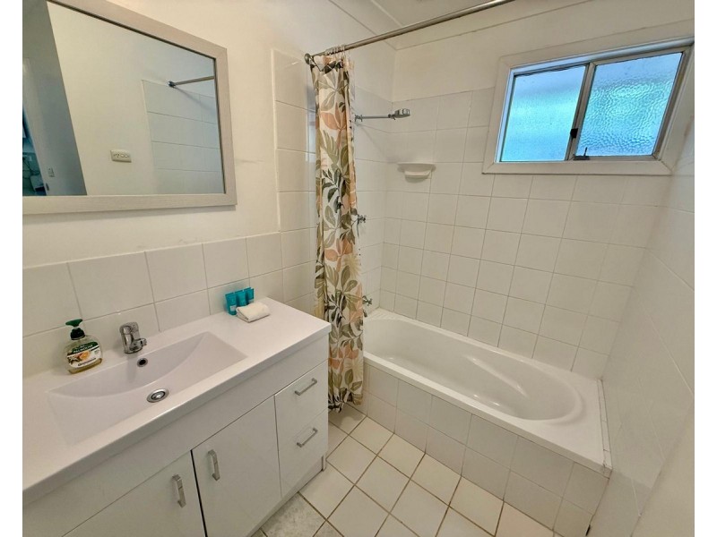 7 Roberts Road, Abbey WA 6280