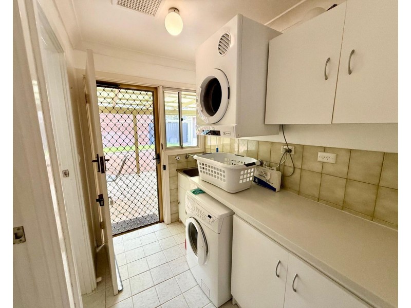 7 Roberts Road, Abbey WA 6280