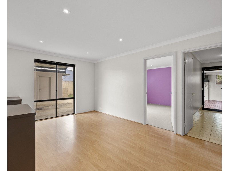 6 Pickmore Circus, West Busselton WA 6280