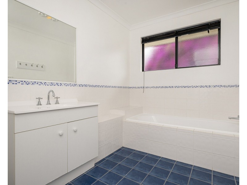 6 Pickmore Circus, West Busselton WA 6280