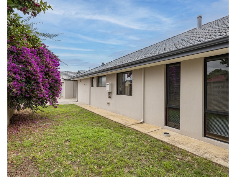 6 Pickmore Circus, West Busselton WA 6280