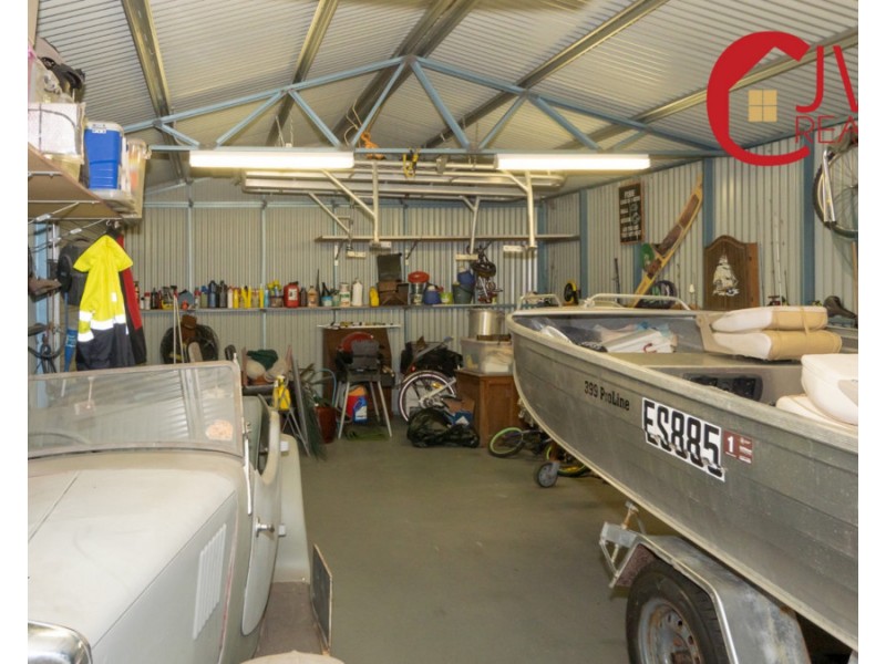 12 Bourke Way, Broadwater WA 6280