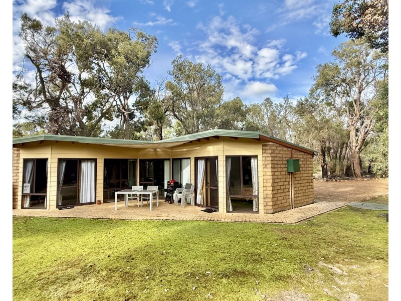 118 Roy  Road, Metricup WA 6280