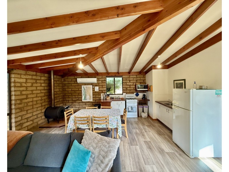 118 Roy  Road, Metricup WA 6280