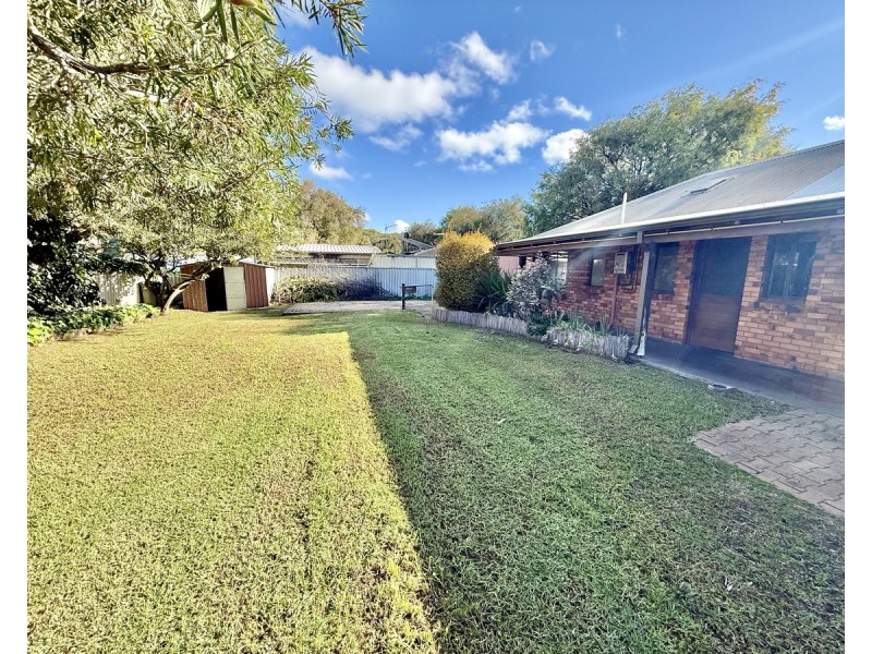 6 Macbeth Way, Geographe WA 6280
