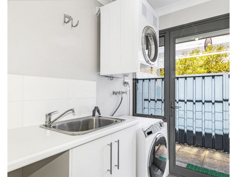 8 Killarney Road, Dunsborough WA 6281