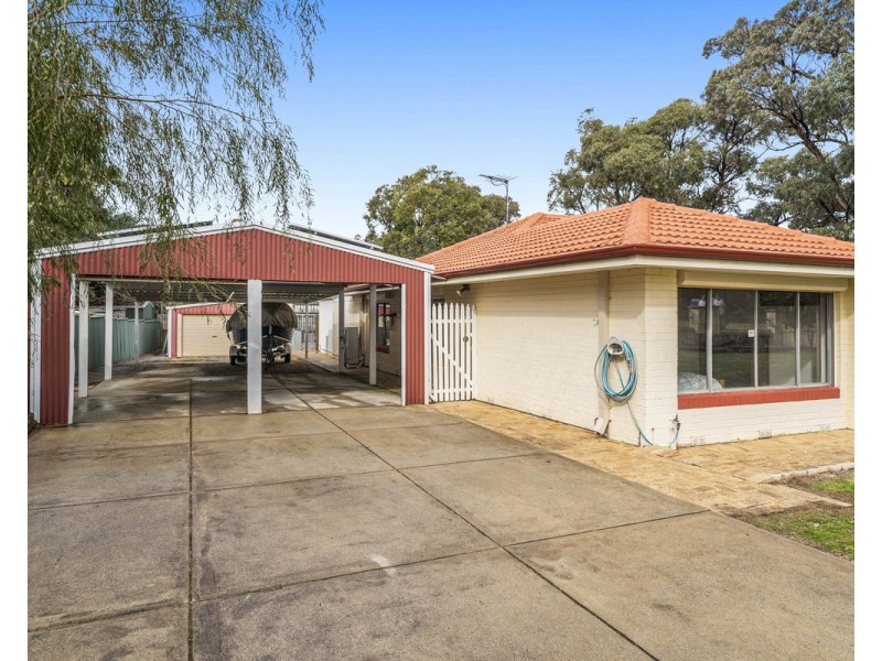 2 Butt Place, Orelia WA 6167