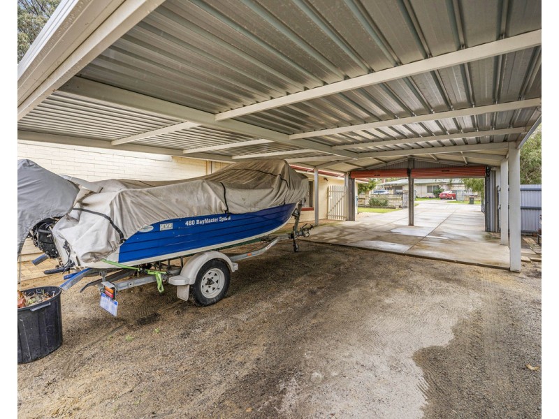 2 Butt Place, Orelia WA 6167