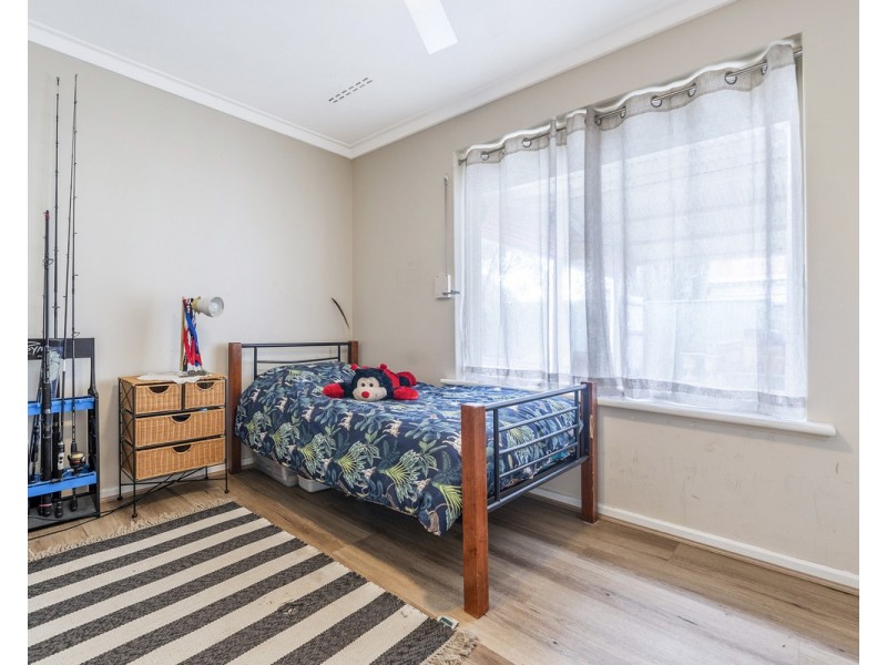 2 Butt Place, Orelia WA 6167