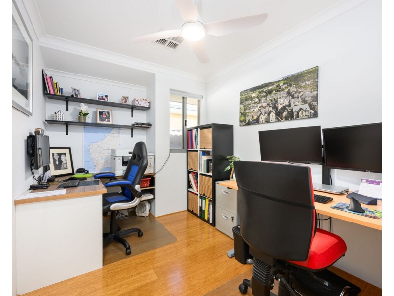 2 Stow Chase, South Yunderup WA 6208