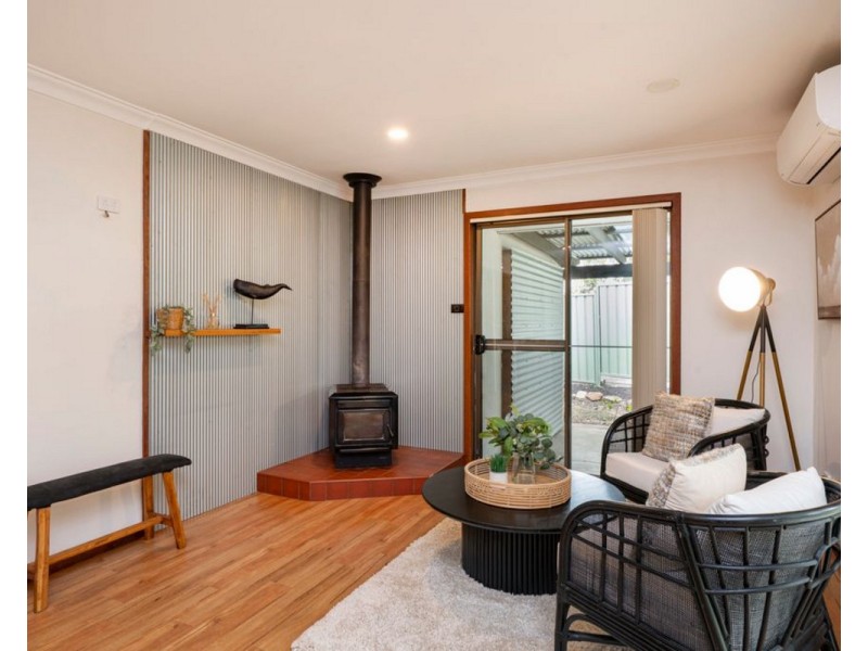 28 CHAPMAN Street, Dunsborough WA 6281