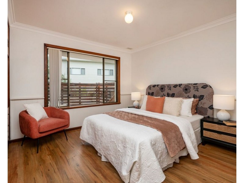 28 CHAPMAN Street, Dunsborough WA 6281