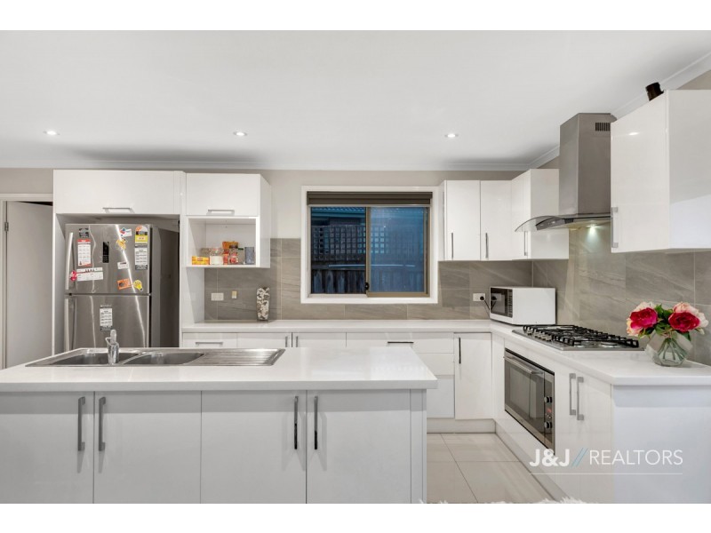 58 Mossgiel Park Drive,, Endeavour Hills VIC 3802