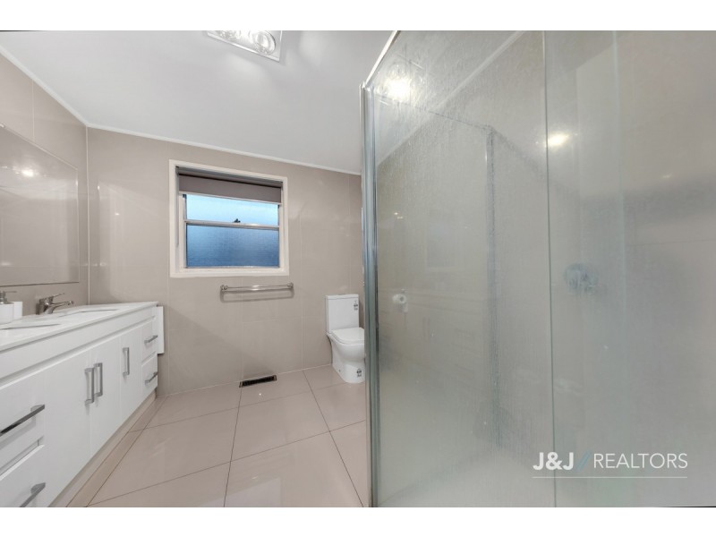 58 Mossgiel Park Drive,, Endeavour Hills VIC 3802