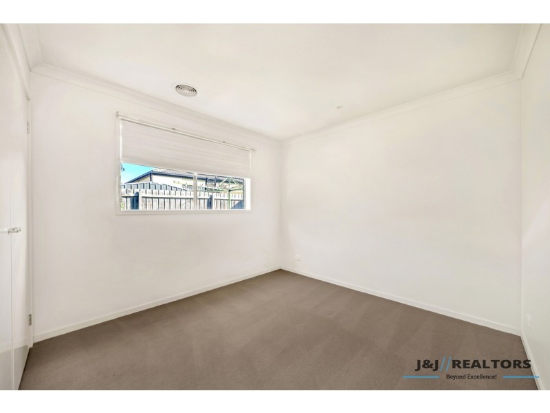 11 Goldengrove Drive, Narre Warren South VIC 3805