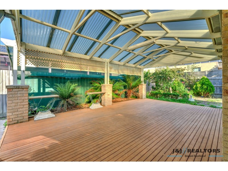 11 Goldengrove Drive, Narre Warren South VIC 3805
