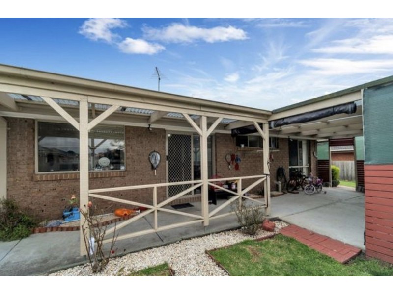 11 Pater Close, Narre Warren VIC 3805
