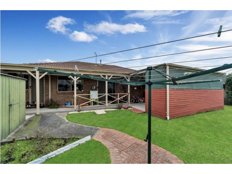 11 Pater Close, Narre Warren VIC 3805