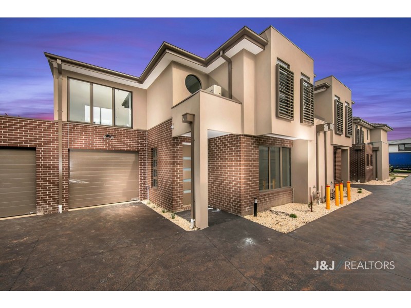 4/13 Bruce Street, Dandenong VIC 3175