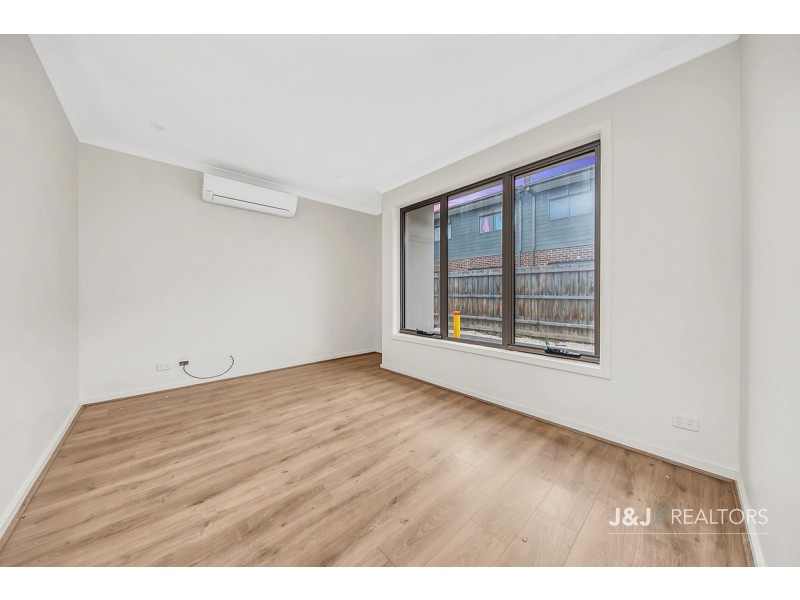 4/13 Bruce Street, Dandenong VIC 3175
