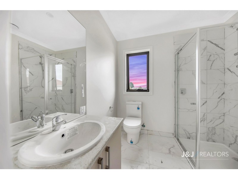 4/13 Bruce Street, Dandenong VIC 3175