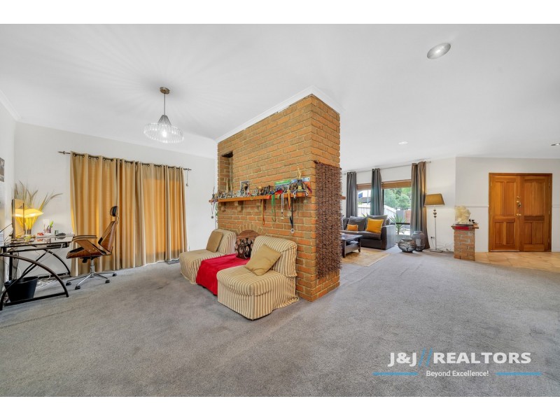1 Tumut Court, Berwick VIC 3806