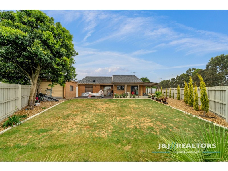 1 Tumut Court, Berwick VIC 3806