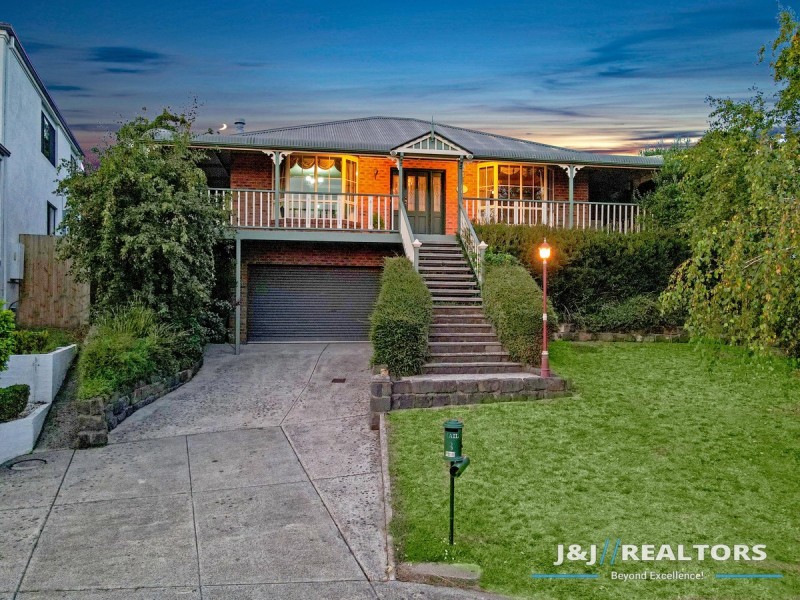8 Emerson Court, Berwick VIC 3806