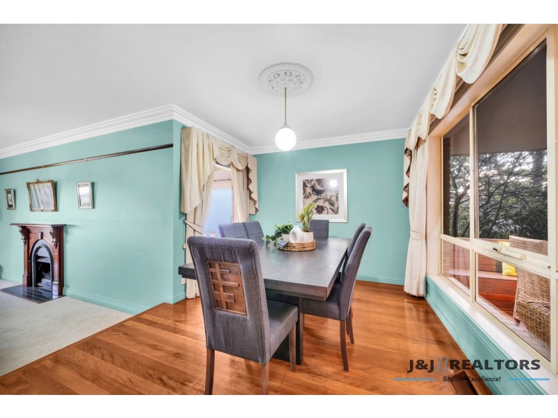 8 Emerson Court, Berwick VIC 3806