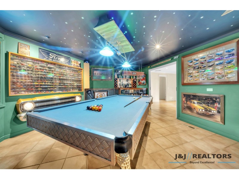 8 Emerson Court, Berwick VIC 3806