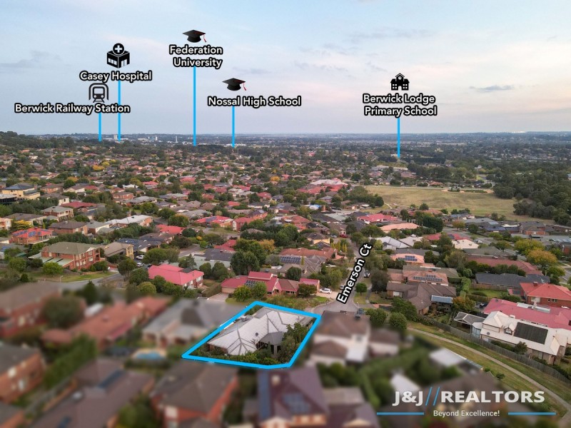 8 Emerson Court, Berwick VIC 3806