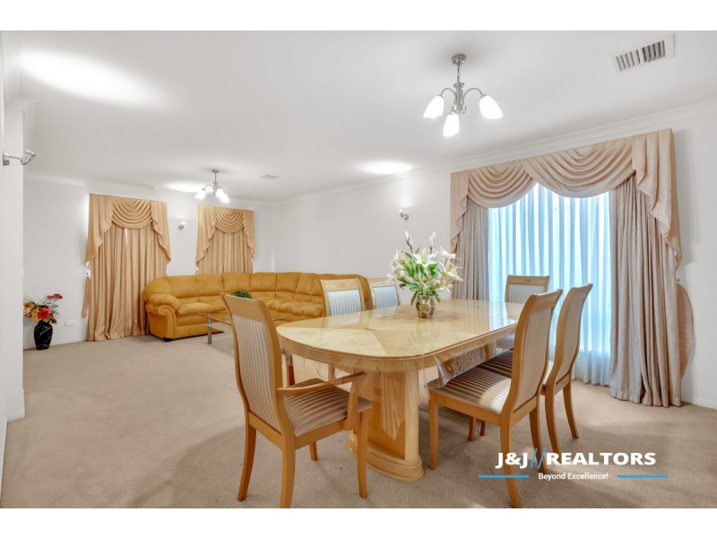 28 Rivergum Rise, Hampton Park VIC 3976