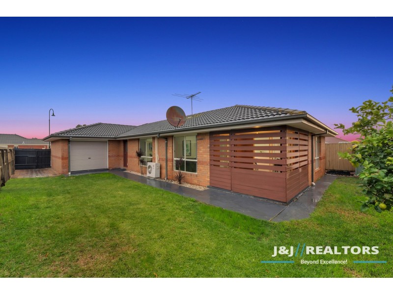 2 Kulkami Way, Cranbourne West VIC 3977