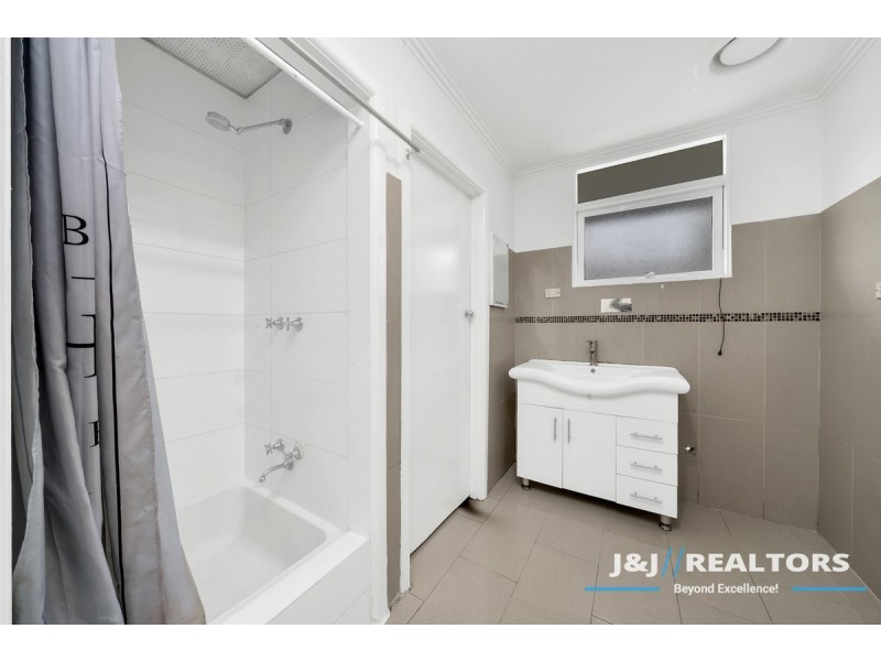 4/7 Carroll Avenue, Dandenong VIC 3175
