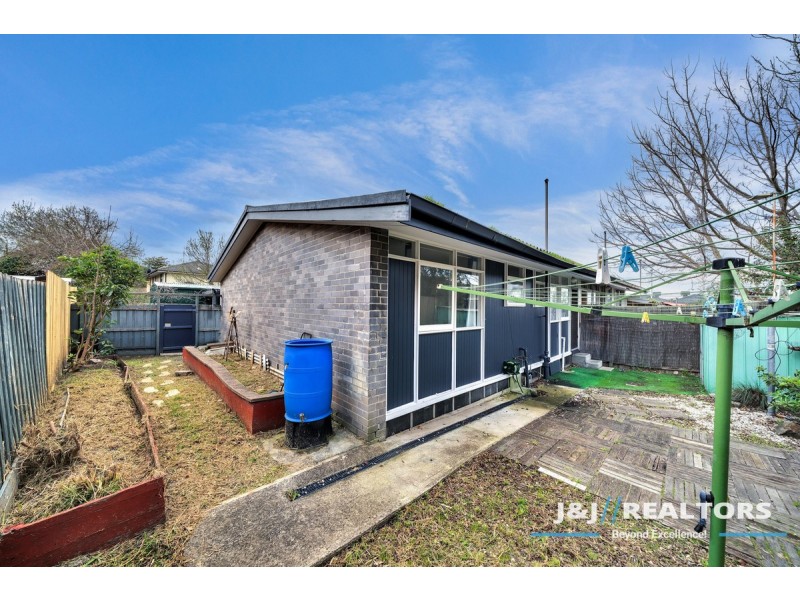 4/7 Carroll Avenue, Dandenong VIC 3175