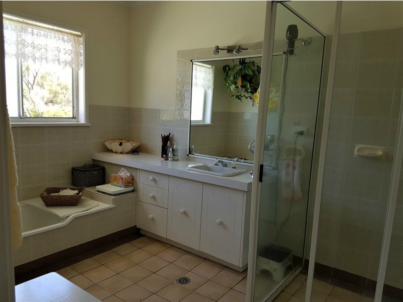 21 Tirzah Street, Moree NSW 2400