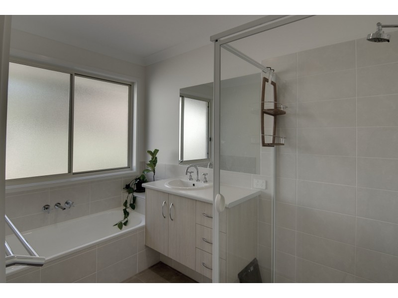 53 Lindsay Ave, Cumbalum NSW 2478