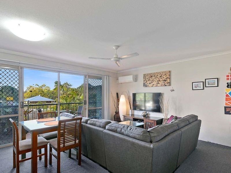 9/383 The Esplanade, Torquay QLD 4655