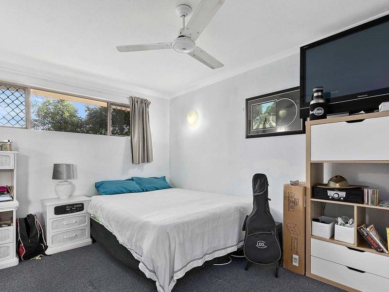 9/383 The Esplanade, Torquay QLD 4655