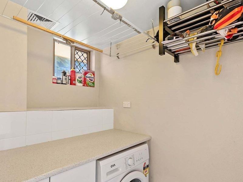 9/383 The Esplanade, Torquay QLD 4655