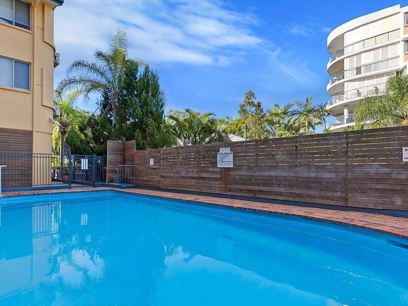 9/383 The Esplanade, Torquay QLD 4655