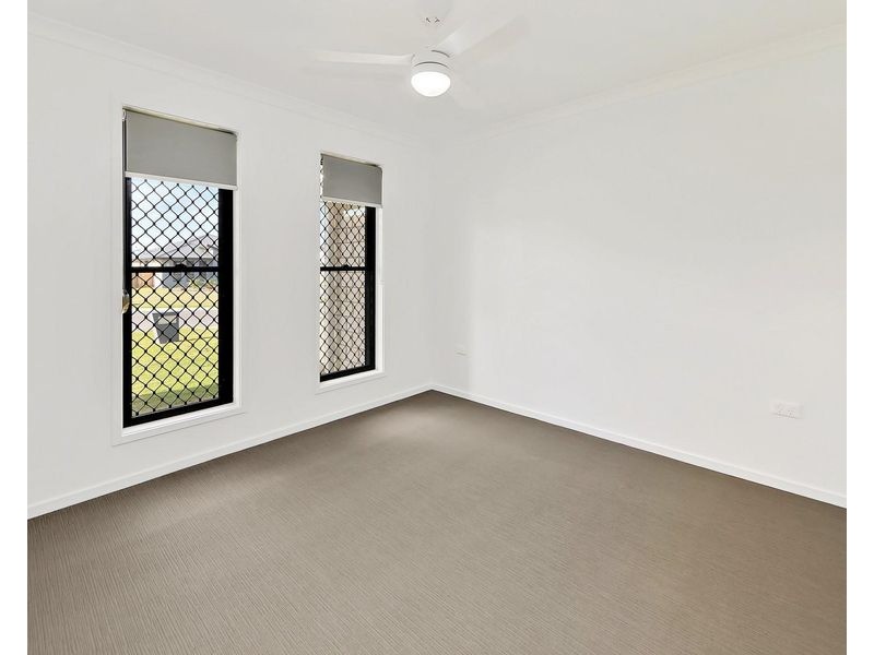 20 Marine Circuit, Urangan QLD 4655