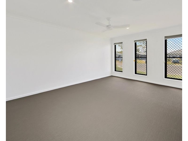 20 Marine Circuit, Urangan QLD 4655