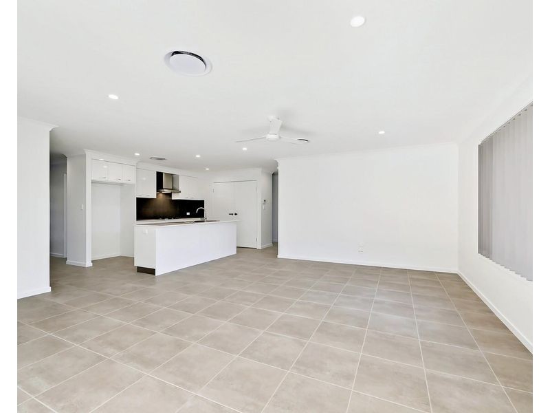 20 Marine Circuit, Urangan QLD 4655